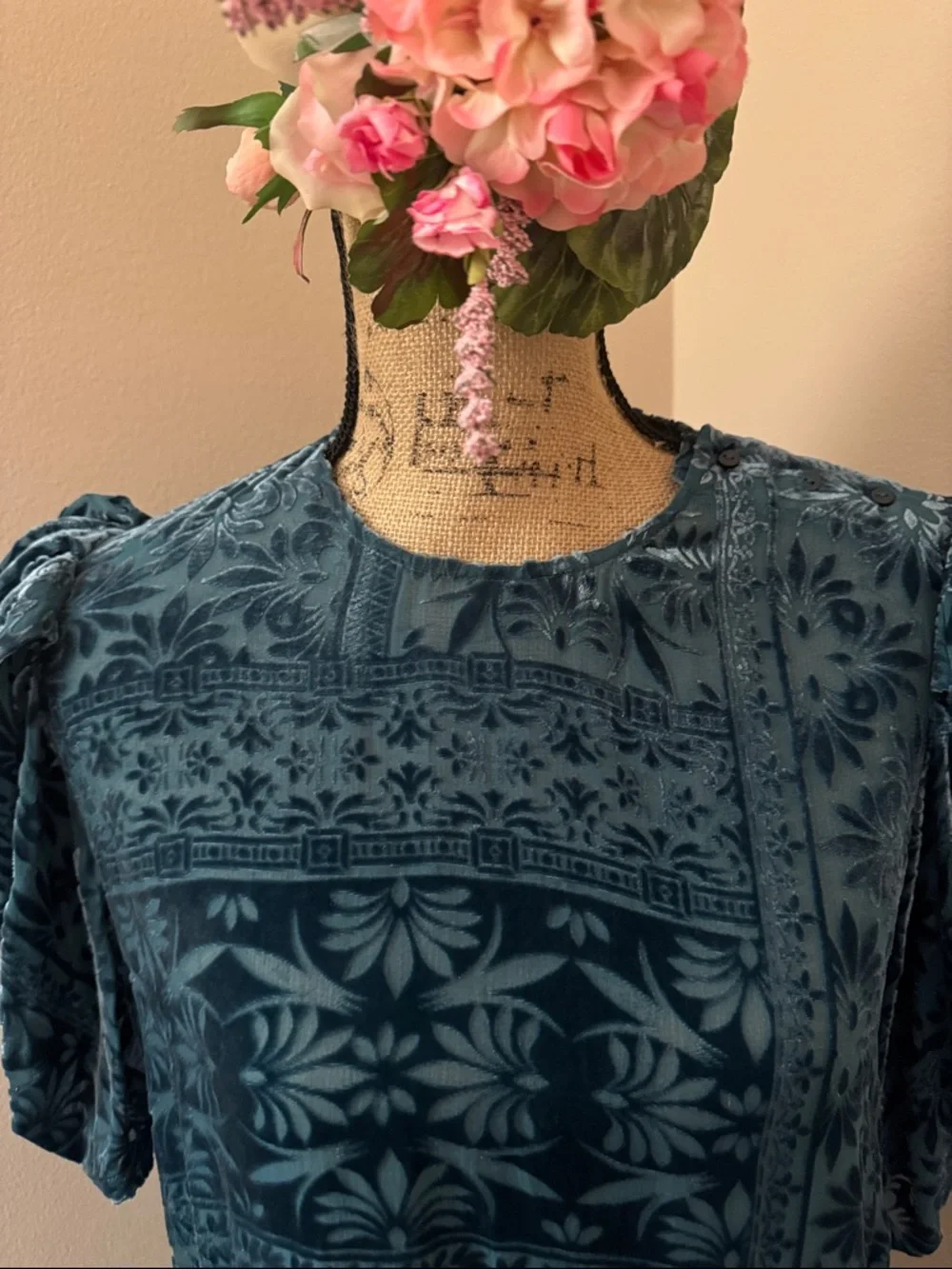 Johnny Was forecast green burnt out velvet short sleeve top. - Picture 2 of 7